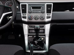 2015款 2.4T  MT 萨普征服者Z6 汽油舒适版