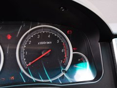 2015款 2.4T  MT 萨普征服者Z6 汽油舒适版