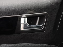 2015款 2.4T  MT 萨普征服者Z6 汽油舒适版