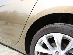 2015款 20T 双离合 旗舰型