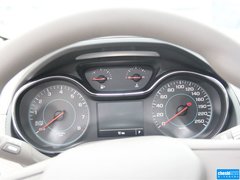 2016款 1.5L 自动 时尚天窗版