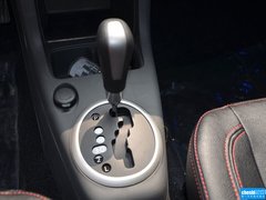 2015款 1.5L 自动 限定版