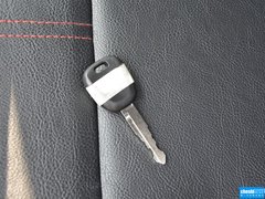 2015款 1.5L 自动 限定版