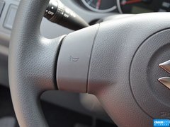 2015款 1.5L 自动 限定版
