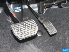 2015款 1.5L 自动 限定版