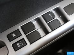 2015款 1.5L 自动 限定版