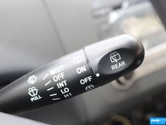2015款 1.5L 手动 限定版