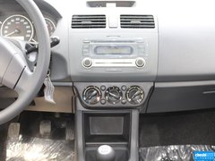 2015款 1.5L 手动 限定版