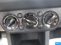 2015款 1.5L 手动 限定版