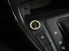 2015款 两厢 1.6L 手动 舒适型