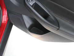 2015款 两厢 1.6L 手动 舒适型