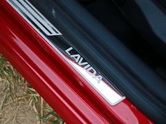 2015款 1.6L 自动 豪华版
