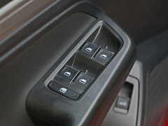 2015款 1.6L 自动 豪华版