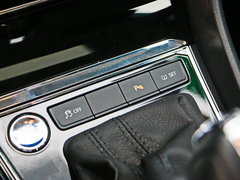 2015款 1.6L 自动 豪华版