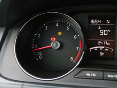 2015款 1.6L 自动 豪华版