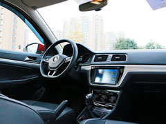 2015款 1.6L 自动 豪华版