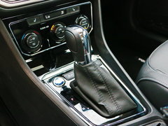 2015款 1.6L 自动 豪华版