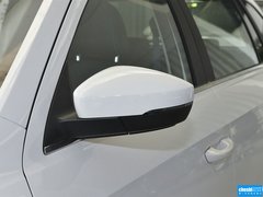 2015款 230TSI DSG舒适版