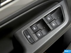 2015款 230TSI DSG舒适版