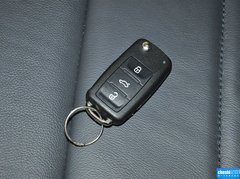2015款 230TSI DSG舒适版