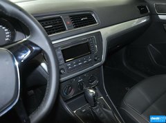 2015款 230TSI DSG舒适版