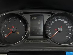 2015款 230TSI 手动 舒适版