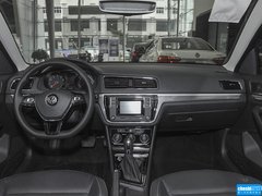 2015款 1.6L 自动 豪华型