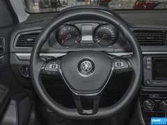 2015款 1.6L 自动 豪华型