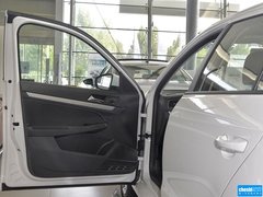 2015款 1.6L 手动 风尚型