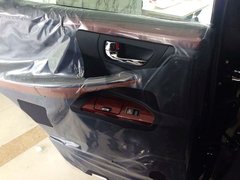 2015款 5.7L 570 美规版