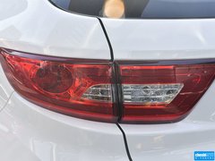 2015款 1.5T 手动 尊贵型