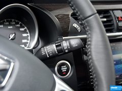 2015款 2.0T 自动 尊贵型