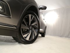 2015款 2.5 XV四驱混动旗舰版