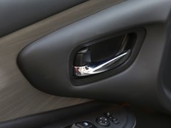 2015款 2.5 XV四驱混动旗舰版