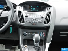 2015款 两厢 1.6L 自动 舒适型