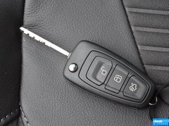 2015款 两厢 1.6L 自动 风尚型