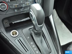 2015款 两厢 1.6L 自动 风尚型