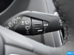 2015款 两厢 1.6L 自动 风尚型