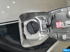 2016款 3.0L 自动 尊贵版 国V