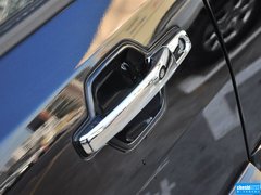 2016款 3.0L 自动 尊贵版 国V