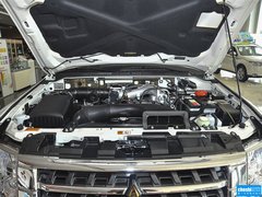 2016款 3.0L 自动 尊贵版 国V