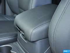 2016款 3.0L 自动 尊贵版 国V