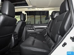 2016款 3.0L 自动 尊贵版 国V