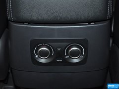 2016款 3.0L 自动 尊贵版 国V