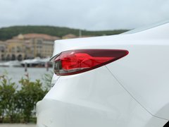 2015款 2.5L 蓝天运动版