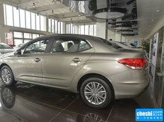 2015款 1.8L 自动 尊贵版