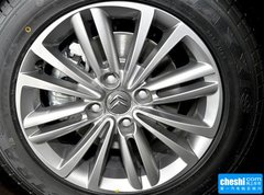 2015款 1.8L 自动 尊贵版