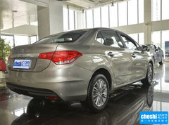 2015款 1.8L 自动 尊贵版