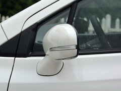 2015款 1.6L CVT 两驱精英型