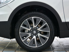 2015款 1.6L CVT 两驱精英型